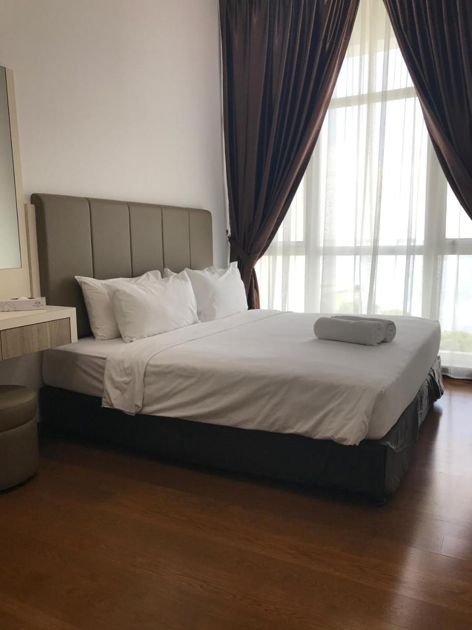 Jb City Paragon Serviced Apartment Johor Bahru Exterior foto